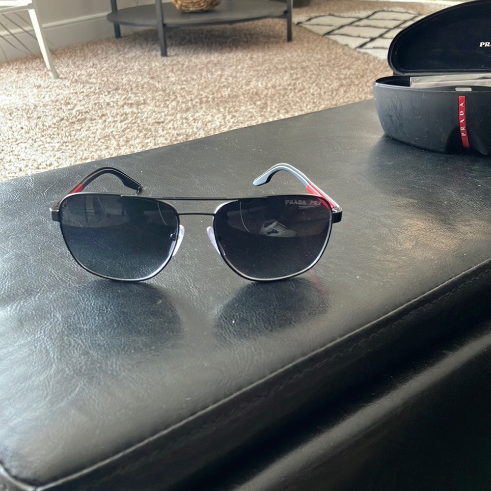 PRADA POLARIZED SHADES